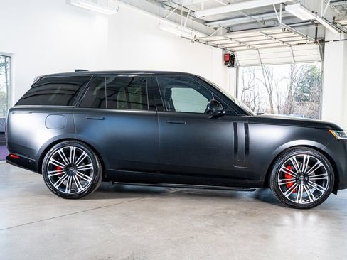 Used 2022 Land Rover Range Rover SE image 5