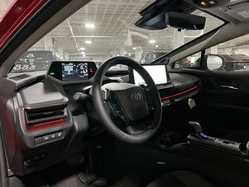 New 2026 Toyota Prius Plug-In Hybrid FWD image 17
