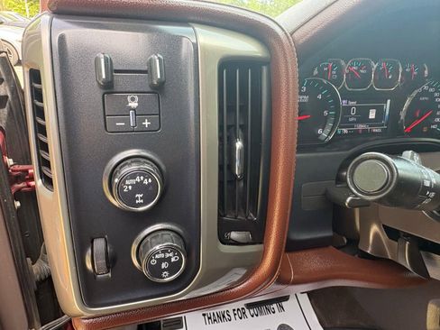 Used 2017 Chevrolet Silverado 1500 High Country image 20