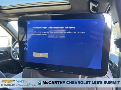 New 2025 Chevrolet Suburban Premier image 16