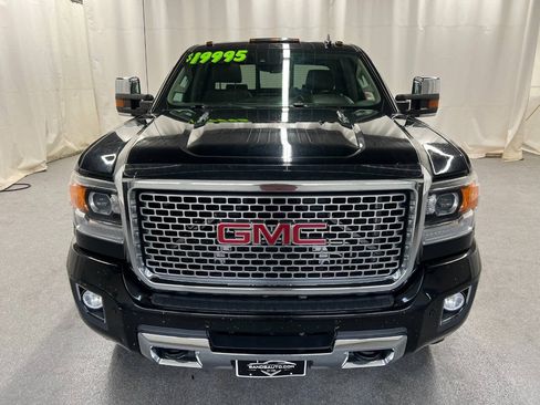 Used 2016 GMC Sierra 2500 Denali w/ Duramax Plus Package AWD/4WD image 2