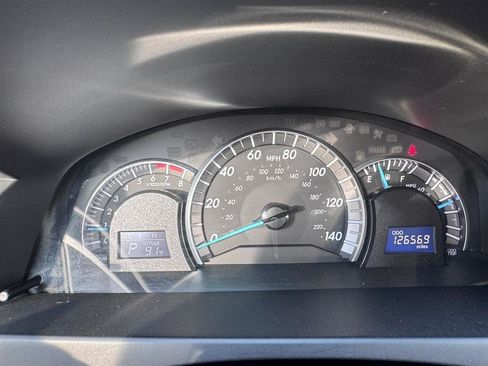Used 2012 Toyota Camry SE FWD image 50