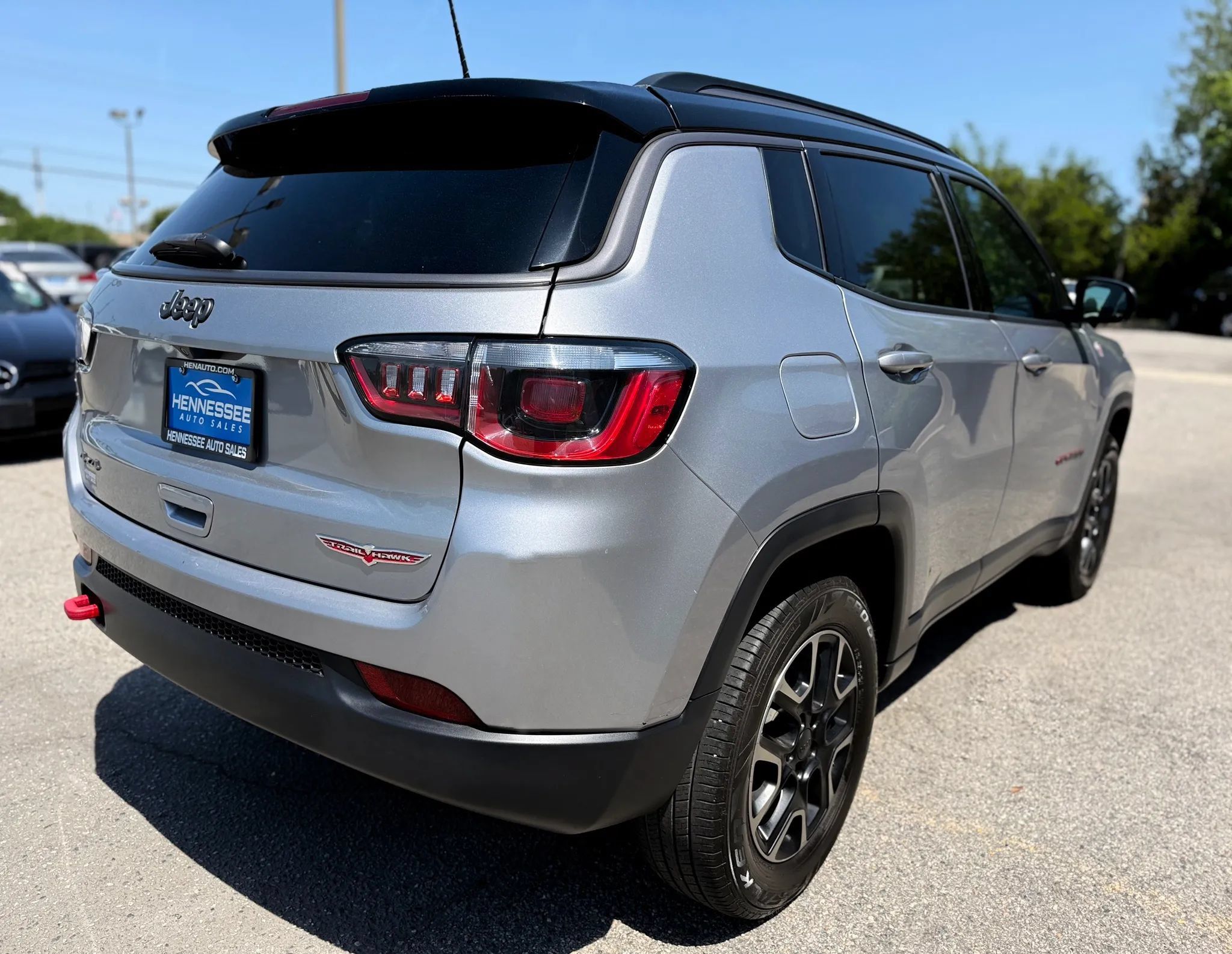 Used 2019 Jeep Compass Trailhawk w/ Cold Weather Group AWD/4WD image 22