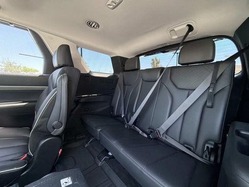 Used 2024 Hyundai Palisade XRT FWD image 15