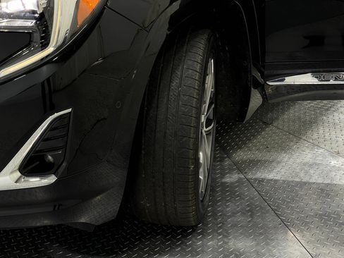 Used 2019 GMC Terrain Denali w/ GMC Pro Grade Package AWD/4WD image 35
