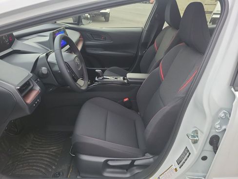 New 2026 Toyota Prius Plug-In Hybrid image 10