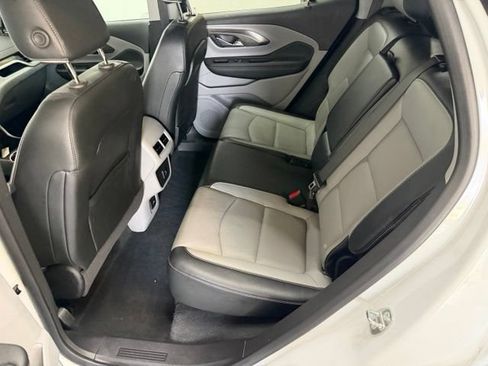 Used 2023 GMC Terrain SLT AWD/4WD image 34
