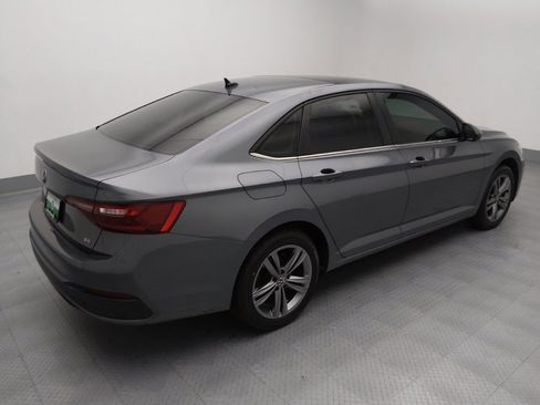 Used 2022 Volkswagen Jetta SE image 10