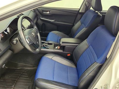Used 2016 Toyota Camry SE FWD image 20