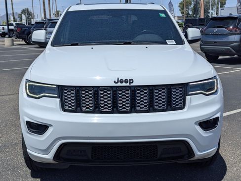 Used 2020 Jeep Grand Cherokee Altitude AWD/4WD image 6
