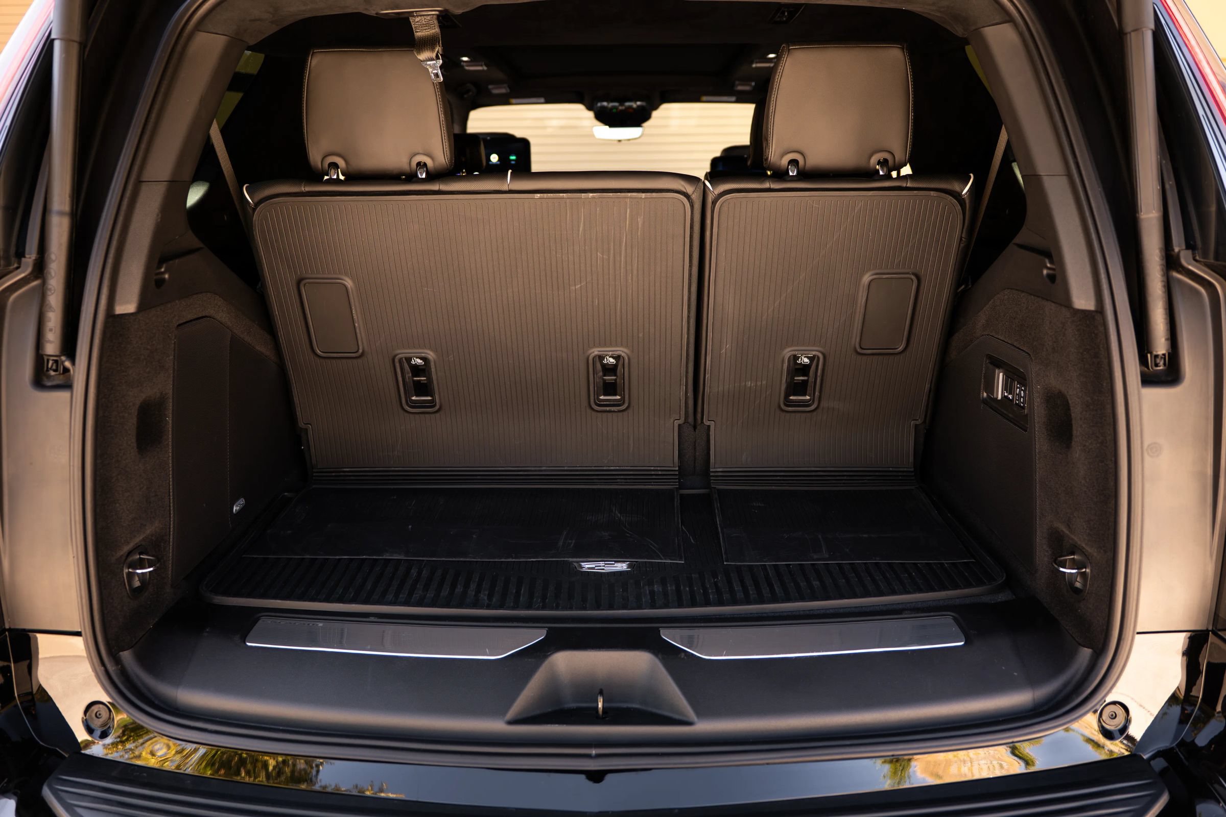 Used 2026 Cadillac Escalade V w/ LPO, Floor Liner Package AWD/4WD image 29