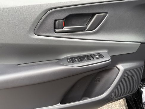 Used 2024 Toyota Prius LE image 16