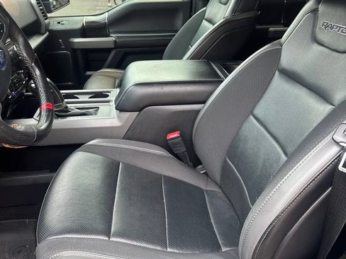 Used 2019 Ford F150 Raptor w/ Equipment Group 802A Luxury AWD/4WD image 6