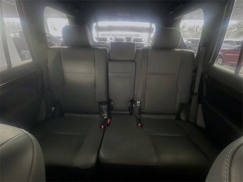 Used 2023 Lexus GX 460 Premium image 25
