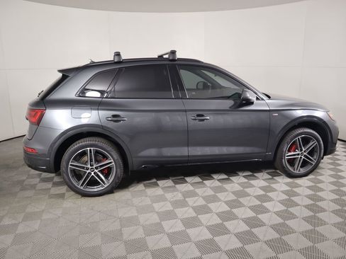 Used 2025 Audi Q5 e Premium Plus w/ Premium Plus Package image 4