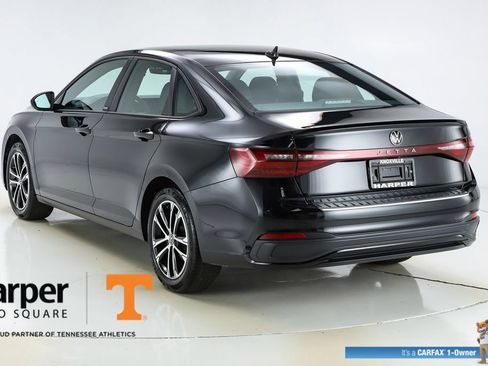 Used 2025 Volkswagen Jetta Sport FWD image 7