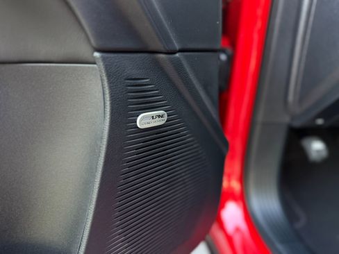 Used 2022 Dodge Challenger R/T Scat Pack RWD image 15