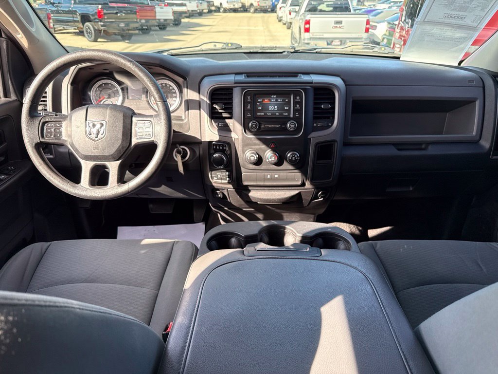 Used 2015 RAM 1500 Express AWD/4WD image 35