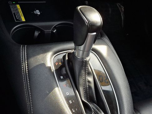 Used 2024 Honda HR-V EX-L image 15