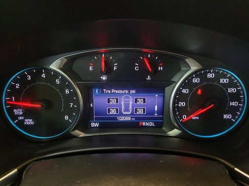 Used 2020 Chevrolet Equinox LT image 23