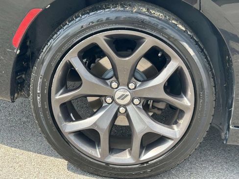 Used 2018 Dodge Charger R/T w/ Navigation & Travel Group RWD image 10