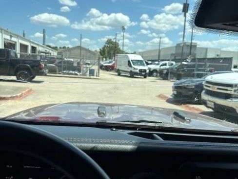 Used 2021 Jeep Gladiator Overland AWD/4WD image 11