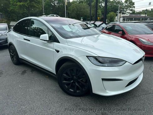 Used 2025 Tesla Model X AWD/4WD image 2
