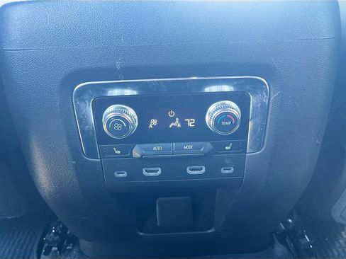 Used 2023 GMC Yukon Denali Ultimate AWD/4WD image 28