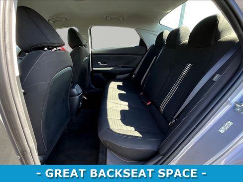 Used 2024 Hyundai Elantra SEL FWD image 21