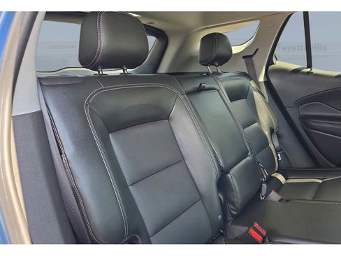 Used 2024 GMC Terrain SLT w/ Elevation Edition AWD/4WD image 16