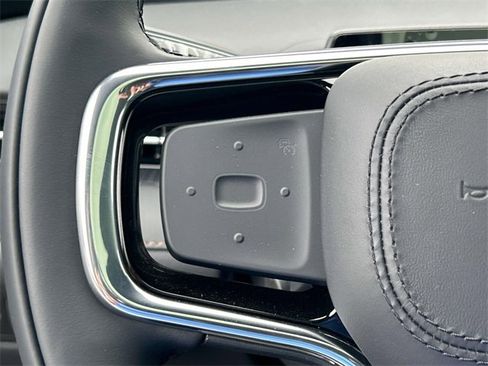 New 2025 Lincoln Nautilus Premier w/ Equipment Group 102A image 24