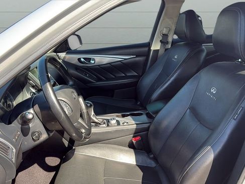 Used 2014 INFINITI Q50 Premium w/ All Weather Package AWD/4WD image 9