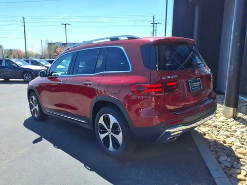 New 2026 Mercedes-Benz GLB 250 4MATIC image 4