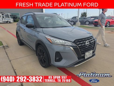 Used 2023 Nissan Kicks SR FWD image 1
