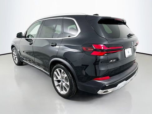 New 2026 BMW X5 xDrive40i w/ Climate Comfort Package image 7