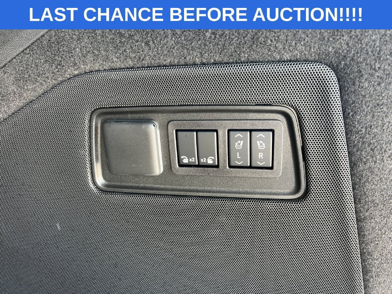 Used 2026 Cadillac Escalade Sport w/ Touring Package AWD/4WD image 27
