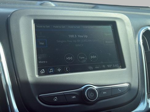 Used 2019 Chevrolet Equinox LT AWD/4WD image 17