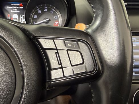 Used 2015 Jaguar F-TYPE S image 17