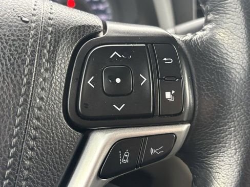 Used 2020 Toyota Sienna XLE w/ XLE Navigation Package image 20