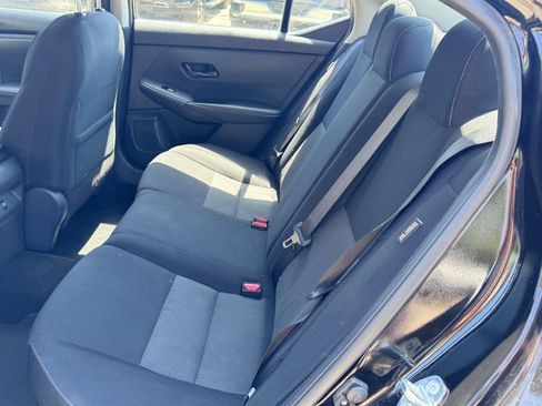 Used 2025 Nissan Sentra SV FWD image 13
