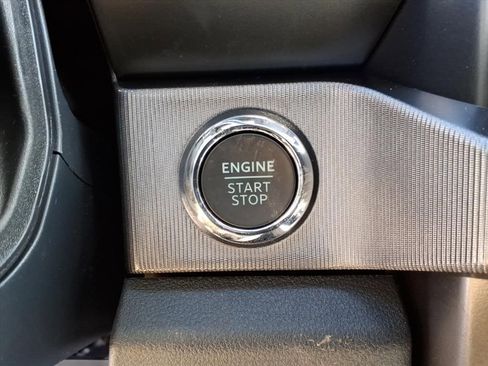 New 2026 Ford F350 Platinum w/ FX4 Off-Road Package image 25