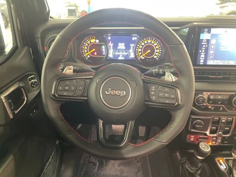 Used 2024 Jeep Wrangler Unlimited Rubicon 392 AWD/4WD image 20