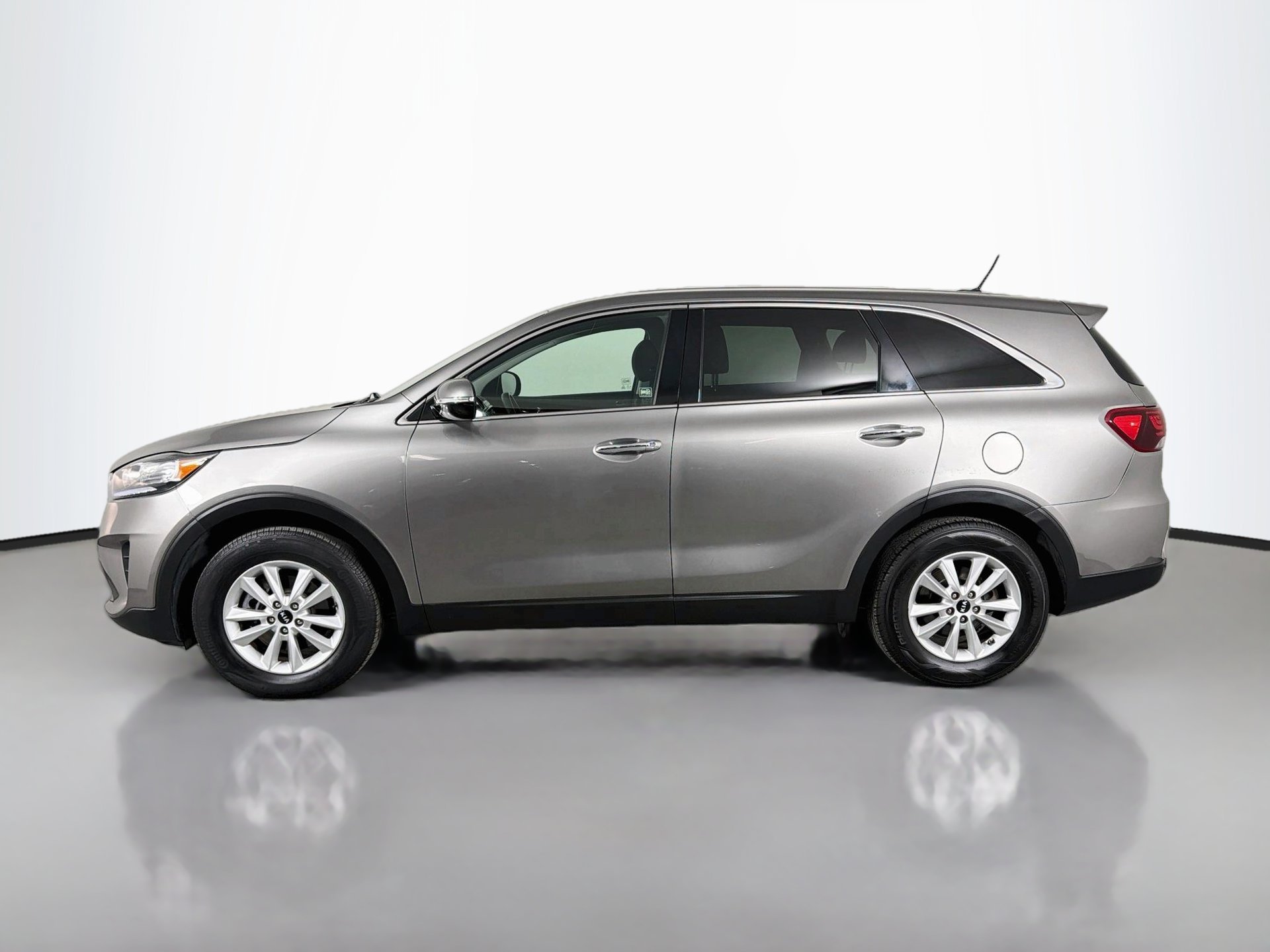 Used 2019 Kia Sorento FWD image 8