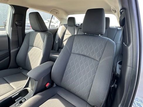Used 2025 Toyota Corolla LE FWD image 26