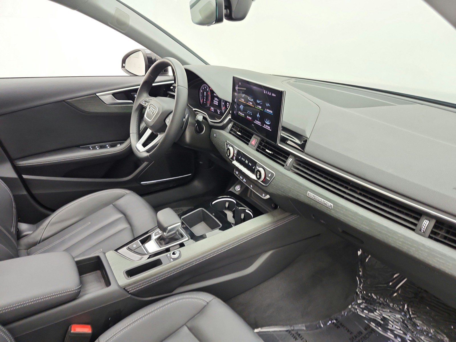 Used 2023 Audi A4 2.0T Premium Plus w/ Premium Plus Package AWD/4WD image 30