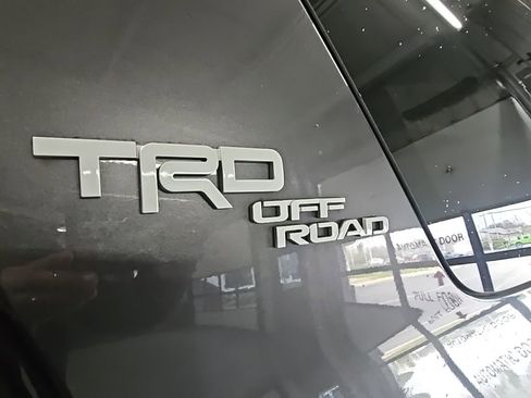 Used 2019 Toyota 4Runner TRD Off-Road Premium image 16