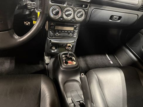 Used 2002 Toyota MR2 RWD image 12