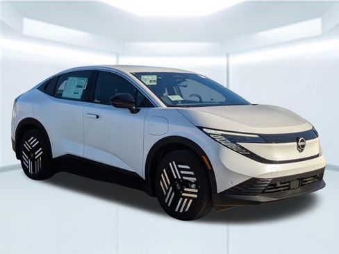 New 2026 Nissan Leaf SV+ w/ Floor Mat Package (SV+) FWD image 8