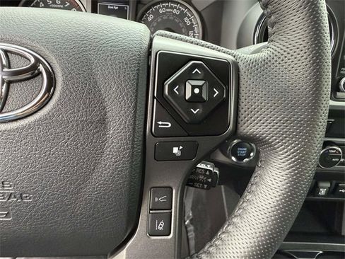 Used 2023 Toyota Tacoma TRD Off-Road image 19