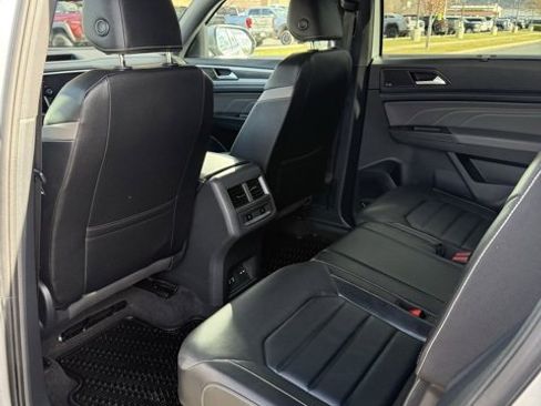 Used 2023 Volkswagen Atlas Cross Sport SEL Premium R-Line image 35